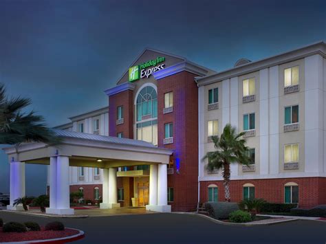 holiday inn express san antonio near seaworld.